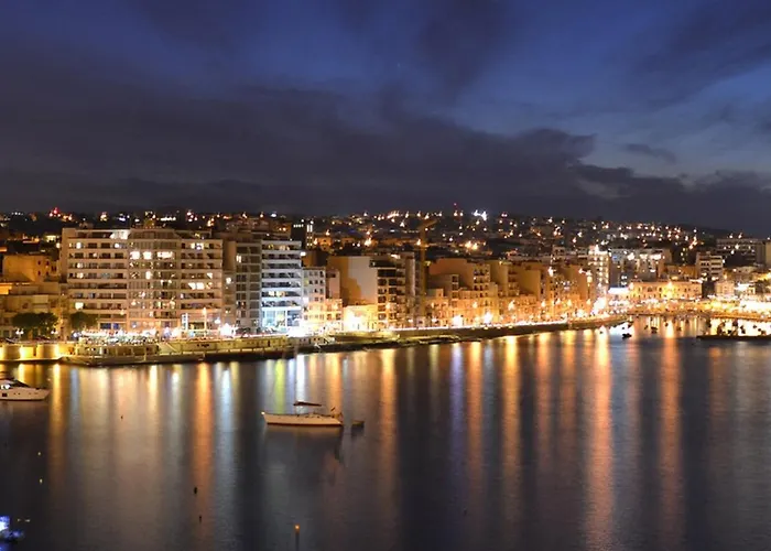 Modern 2Br Apartment In Central St Julian\'S