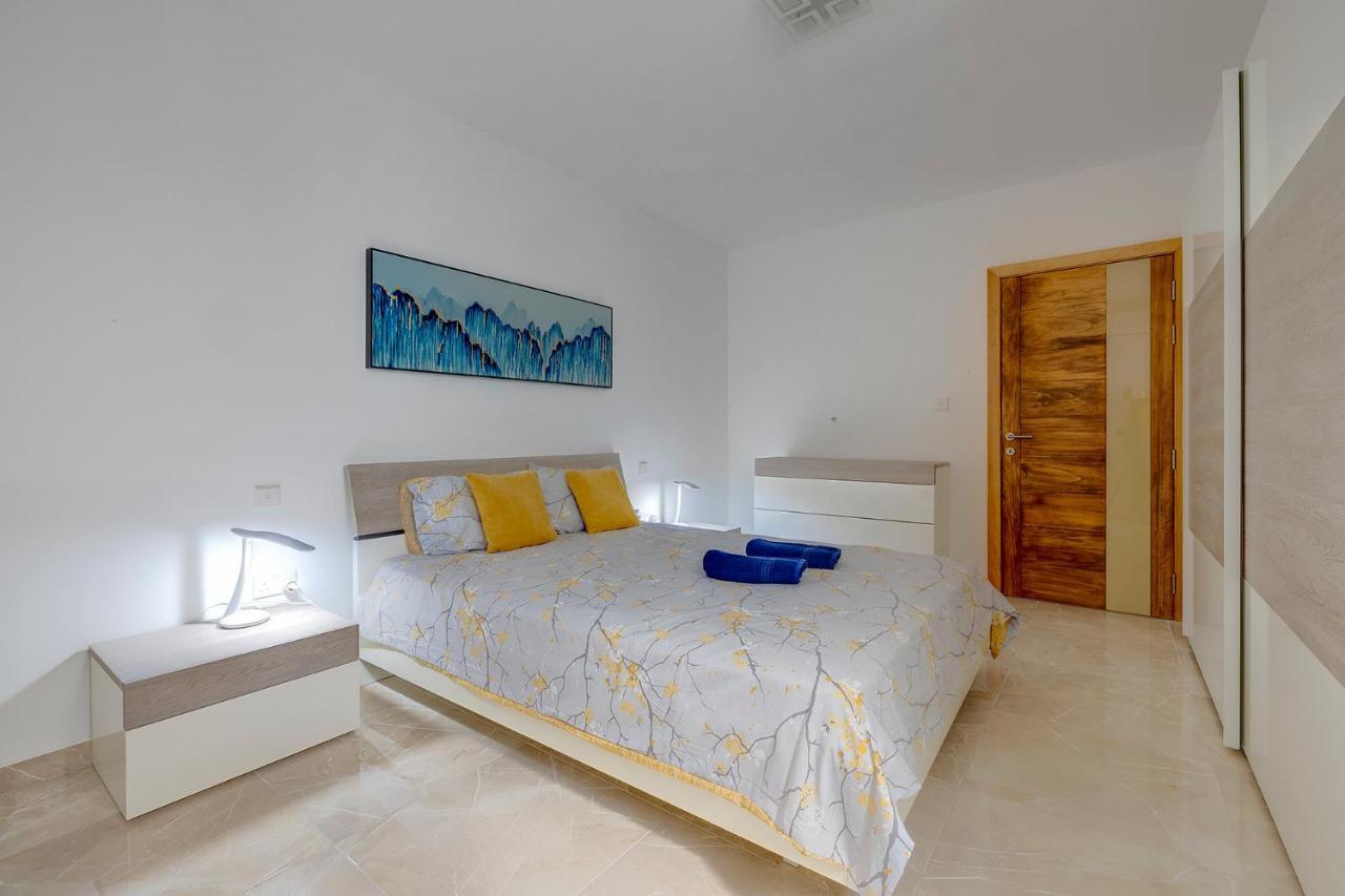 Apartment Modern 2br In St Julian's *